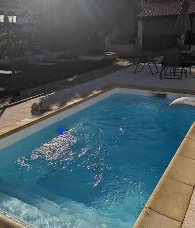 Peaceful Vacation Willa Pedreira (Santarem)